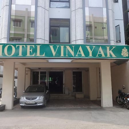 Hotel Vinayak Коямпутур Екстер'єр фото
